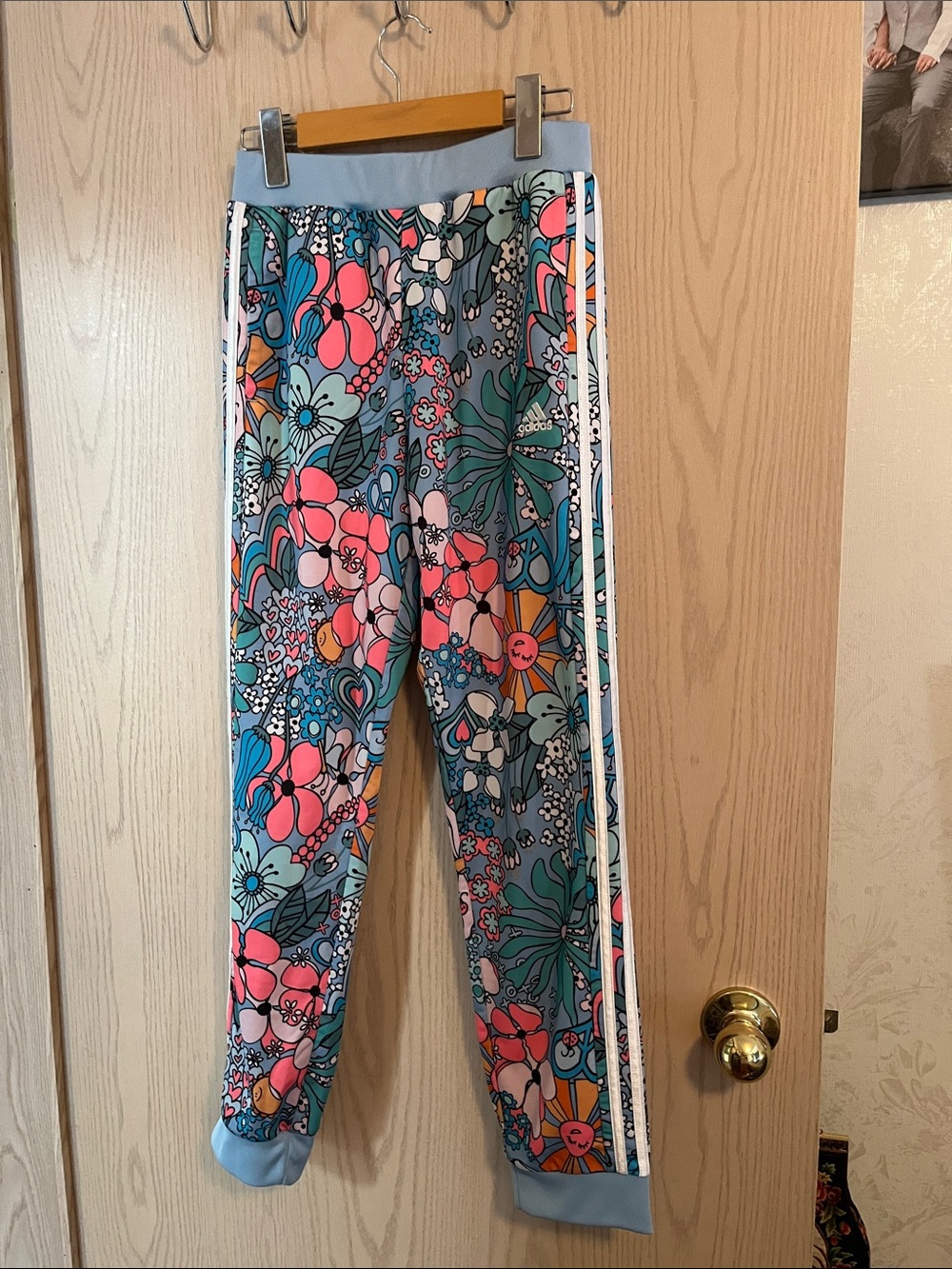 Adidas  Kids Floral Print Leggings in Teal, Pink & Blue